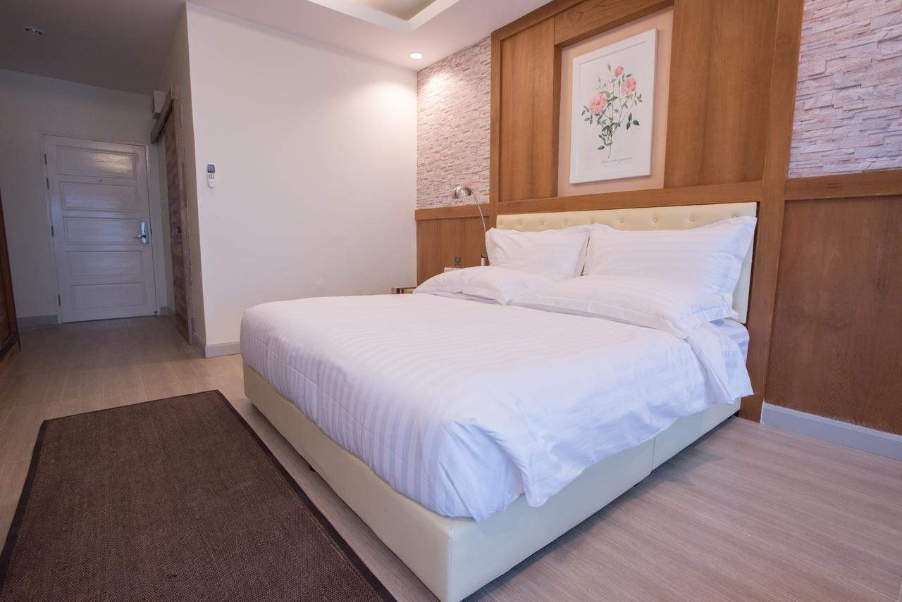 Triple B Boutique Residence Si Racha Exterior foto