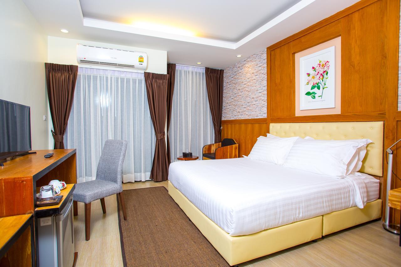 Triple B Boutique Residence Si Racha Exterior foto